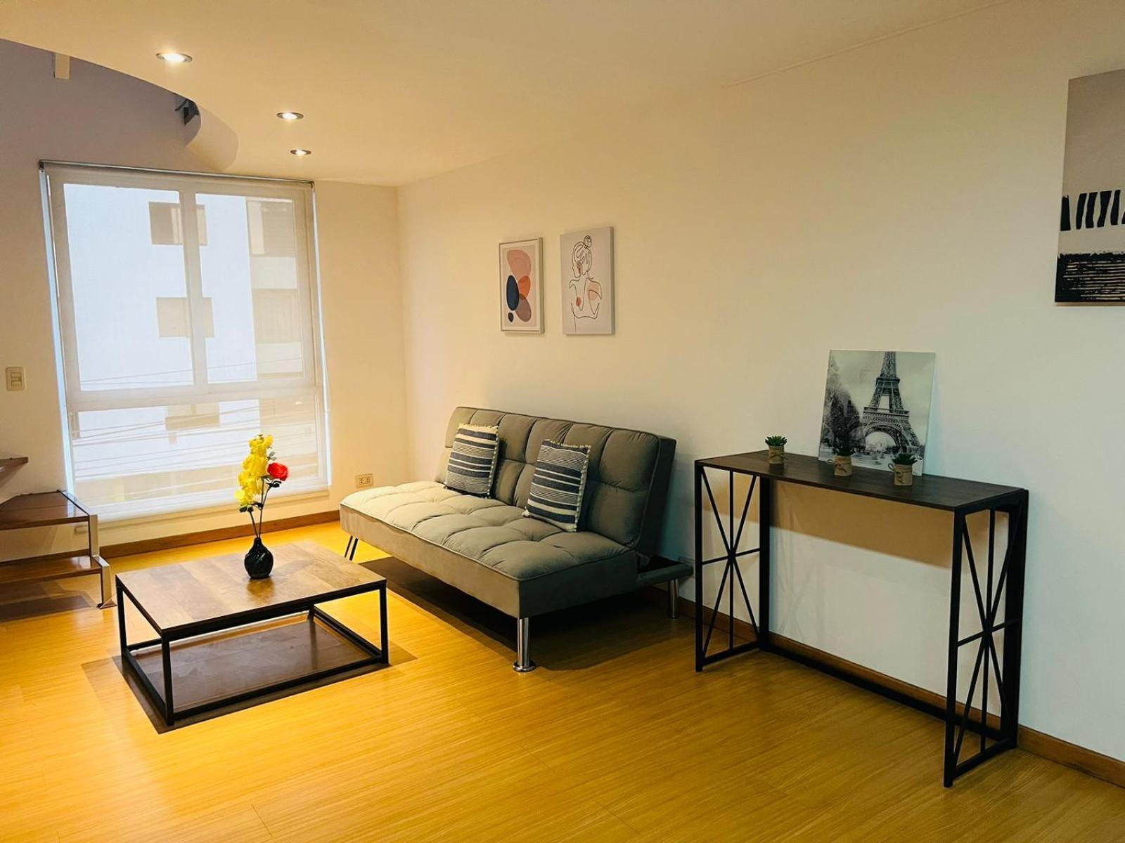 リマDuplex A Media Cuadra De La Embajada Eeuuアパートメント エクステリア 写真